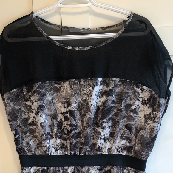 Mini Dress (Grey/Black with sheer top) with pocket - Picture 3 of 4